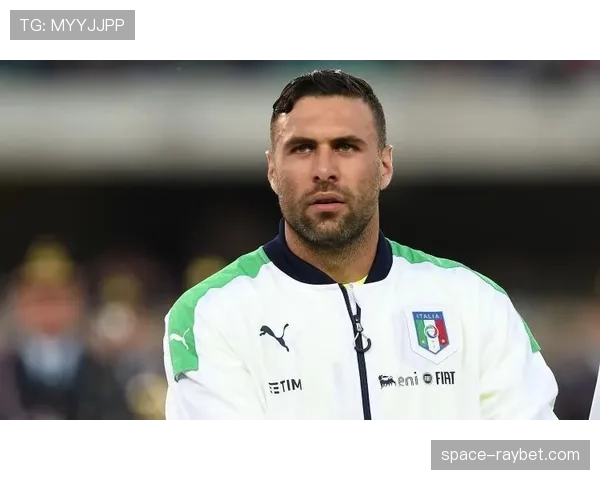 退役倒计时？41岁门将西里古赛后久久凝视球场